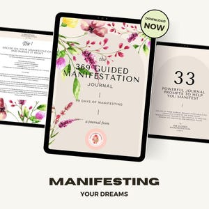 Puede incluir: Una descarga digital para un diario de manifestación guiado de 369 días con 99 días de indicaciones de manifestación. La portada del diario presenta un diseño floral de acuarela con flores rosas, moradas y verdes sobre un fondo beige. El texto "the 369 GUIDED MANIFESTATION JOURNAL" está en negro con un contorno blanco. El texto "99 DAYS OF MANIFESTING" está en negro. El texto "a journal from" está en negro. El texto "MANIFESTING YOUR DREAMS" está en negro con un contorno blanco.