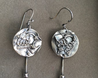 Let's play! Sterling silver textured earrings with drop bead/OOAK earrings/disc earrings in sterling silver with texture/artisan made