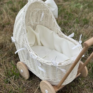 Wicker Baby Doll Pram with Blanket – Handmade Natural Rattan Stroller, Nursery Decor, Eco-Friendly Doll Carriage, Gift for Girls