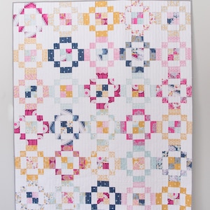 Quilty Love Jelly Rings Quilt Pattern // Fat Quarter Quilt // No. 106  // Throw // Emily Dennis