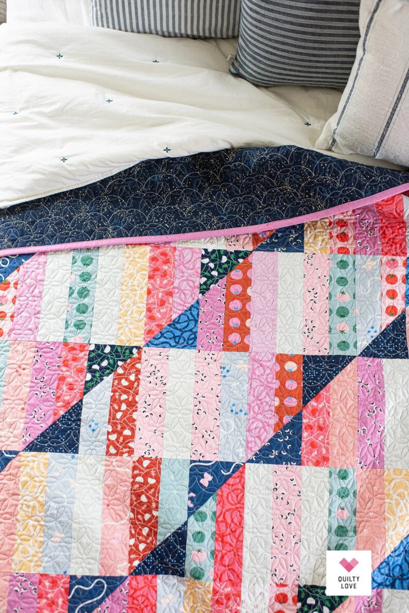 Quilty Love Happy Stripes Quilt Pattern // Fat Quarter // No. Etsy
