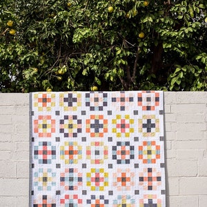 Wzór na kołdrę Quilty Love Crossroads // Kołdra Fat Quarter // Nr 116 // Dziecko // Narzuta // Łóżeczko dziecięce // Królowa // Emily Dennis
