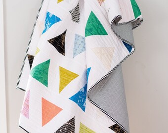 Quilty Love Triangle Pop Quilt Pattern // Fat Quarter Quilt // No. 109 // Baby  // Throw // Twin // Queen // Emily Dennis