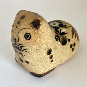 Tonala Pottery Cat Figurine, Netzl Pottery, Mexican Folk Art, Vintage Ceramic Cat, 5 x 3 3/4"