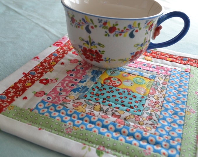 Quilted Log Cabin Mug Rug Snack Mat Mini Quilt Etsy