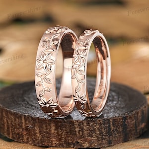2pcs Lily Couple Rings Set For Men And Women May Birth Flower His And Hers Wedding Ring Set Rose Gold Leaf Nature Mens Ring Wedding Bands