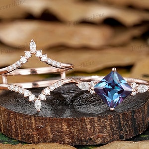 Princess Cut Alexandrite Engagement Ring Set, Vintage Moissanite Double Curved Wedding Band 14k Gold Alexandrite Anniversary Rings For Women