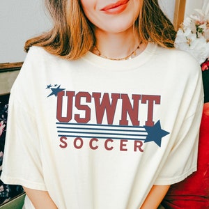 USWNT Soccer Unisex T-shirt, USWNT World Cup Shirt, Women&#39;s World Cup Fan Apparel, Soccer Mom Tee, Soccer Player Gift, Sports Fan Shirt
