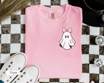 Ghost Comfort Colors Shirt, Halloween Bow Shirt, Halloween Coquette Shirt, Ghost tshirt, Cute Ghost Shirt, Comfort Colors Coquette, Bow Tee