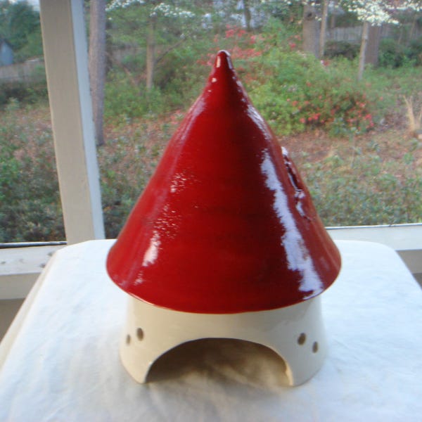 Garden Toad House