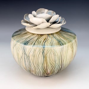 Large Urn - Vessel - Hand Carved with white rose lid