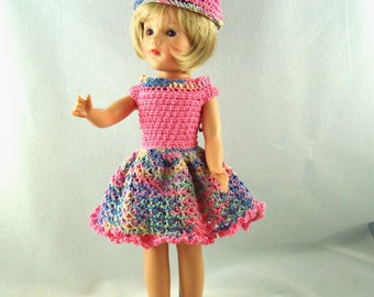 Crocheted lacy dress pattern for 14 inch dolls