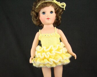 Ballerina Tutu-Knitted for Mary Hoyer or Betsy McCall doll