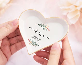 Engagement Ring Dish, Wildflower Ring Holder, Ring Tray,Custom Gifts For Couple,  Personalized Gift For Her, Wedding Gift, Bridal Shower