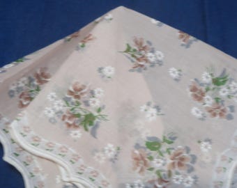 Vintage Semi Sheer Hanky Shades Of Beige and Tan Flowers With White Daisies Scalloped Machine Edge Hankie Handkerchief