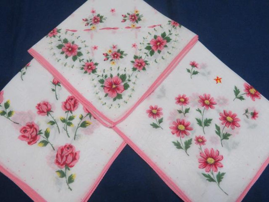 3-vintage-hankies-shades-of-pink-flowers-daisies-roses-and-polka-dots