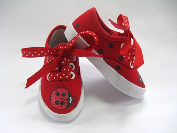 ladies red canvas shoes
