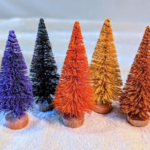 Five 6cm Sisal/Bottle Brush Trees in Halloween/Autumn Shades.