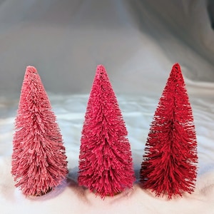 Three 12.5cm Sisal/Bottle Brush Christmas Trees in Shades of Pinks and Red.