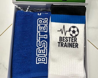 Cadeauset voor voetbalcoaches – handdoek & sokken “Beste Coach”, sportief cadeau-idee voor coaches
