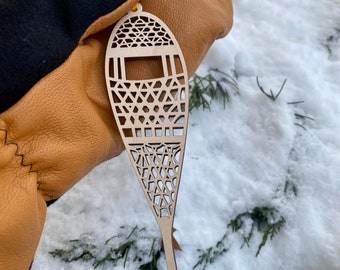 Snowshoe Wood Ornament Traditional Style