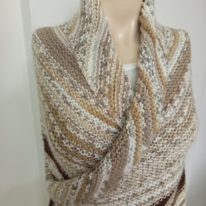 Outlander Shawl,Clarke Shoulder Shawl,Warm Knit Shawl,Triangle Sweater Shawl,Women's Shawl Outlander Gift,Thick Knit Shawl