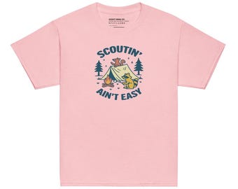 Camiseta juvenil "Scoutin' Ain't Easy" - Camiseta de aventura de camping