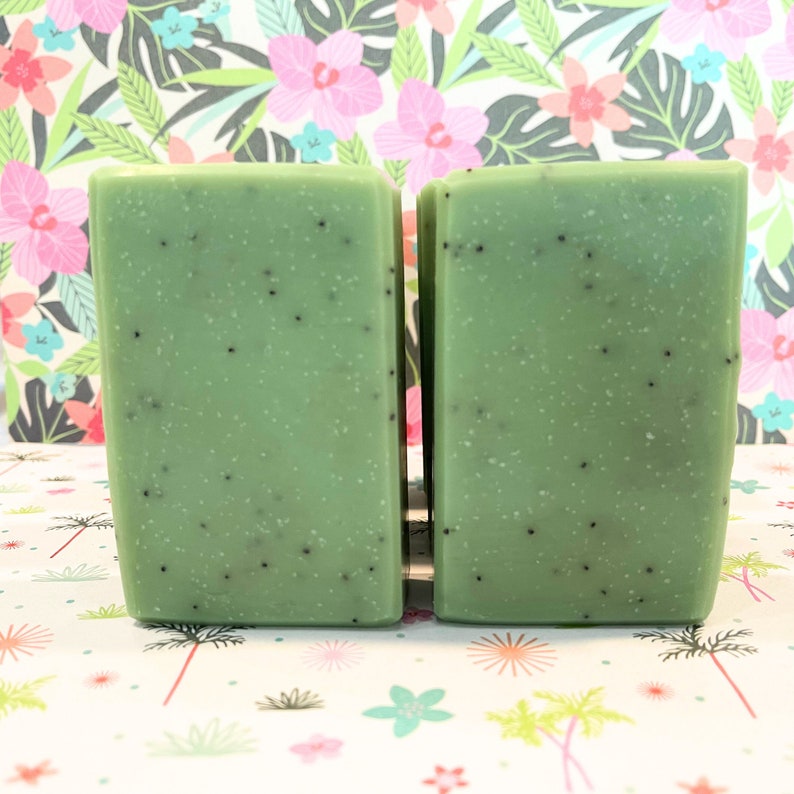 Lemongrass Poppyseed Handcrafted Soap Bar 4.5oz image 2