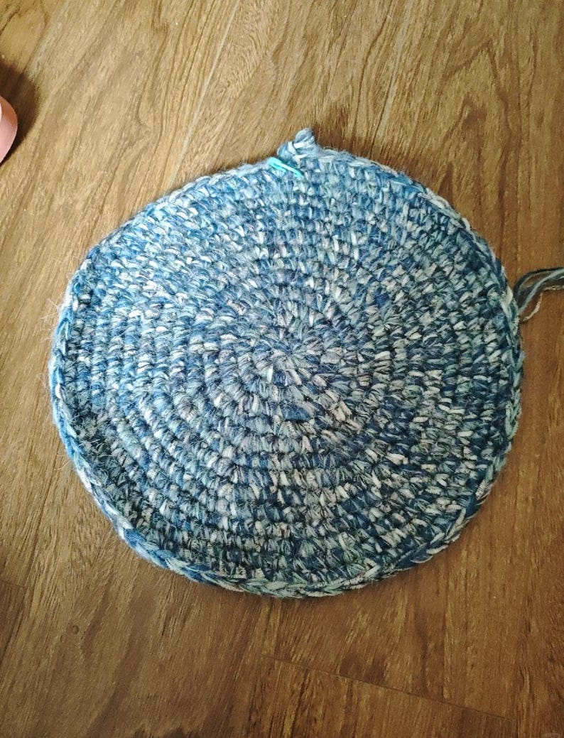 Crochet Pattern Cat Bed, Easy Pet Toy Pattern for Beginners, Kitty Accessories, Digital PDF Tutorial, Handmade Crochet Gifts image 7