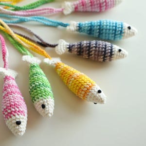 Sardine Häkelmuster, Amigurumi Fisch Schlüsselanhänger (PDF Anleitung) Bild 2