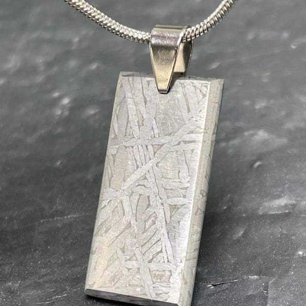 Collar con colgante de meteorito Muonionalusta, hecho a mano. Piedra de la suerte, buenos deseos LK098