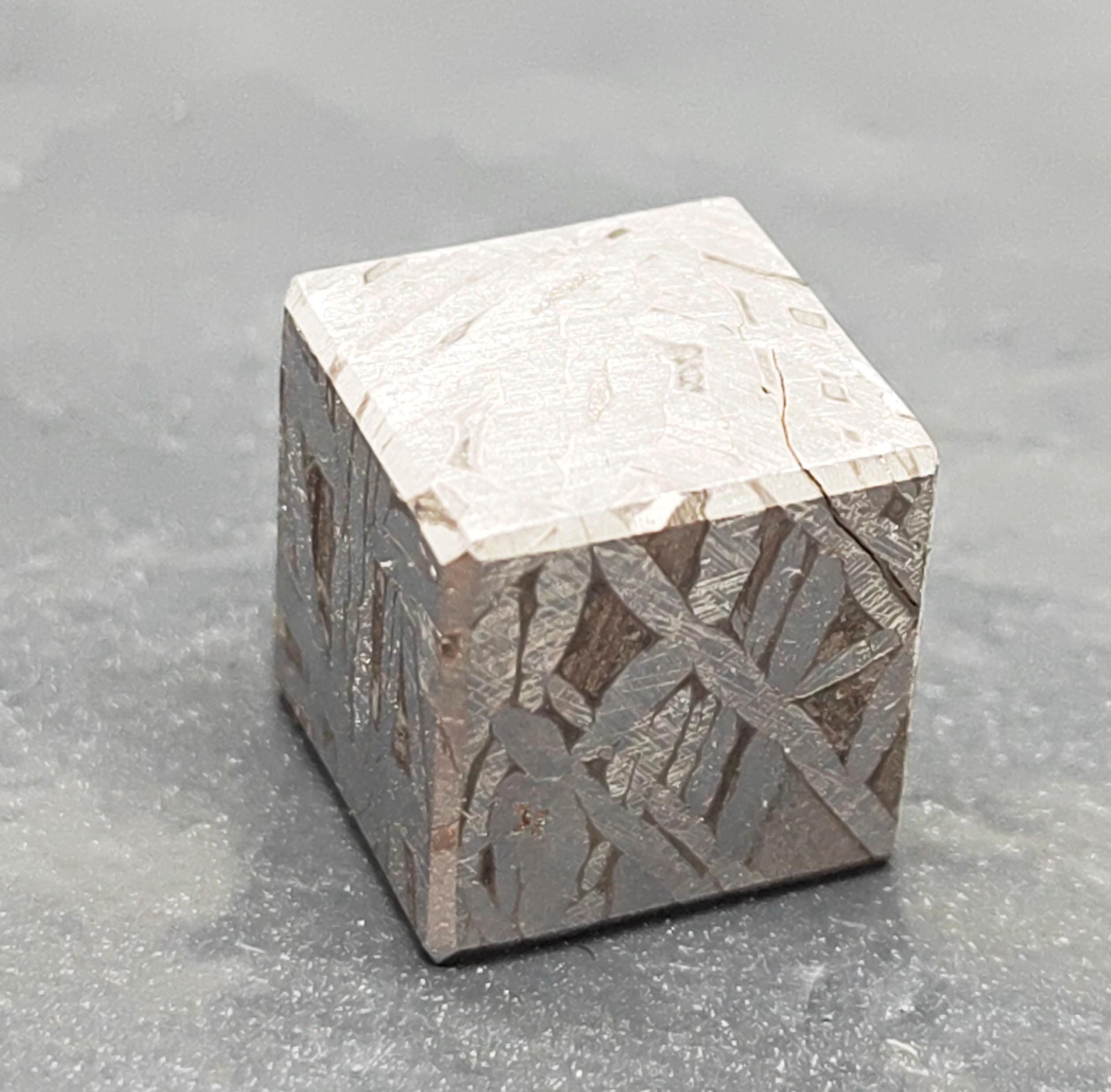 14.2g Muonionalusta meteorite part slice K50