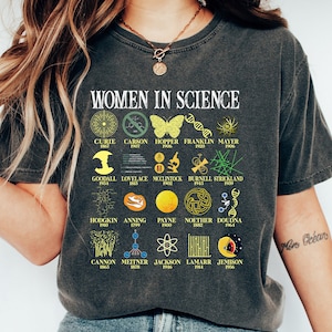 Retro Comfort Woman In Science Shirt, Science Shirt, Scientist Clothing, Scientist Sweatshirt, Girl Scientist Shirt, Gift for Scientist
