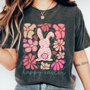 Happy Easter Bunny T-shirt, Retro Comfort Easter Shirt, Floral Easter Rabbit Sweatshirt, Cute Easter Gift, Woman&#39;s Easter Outfit