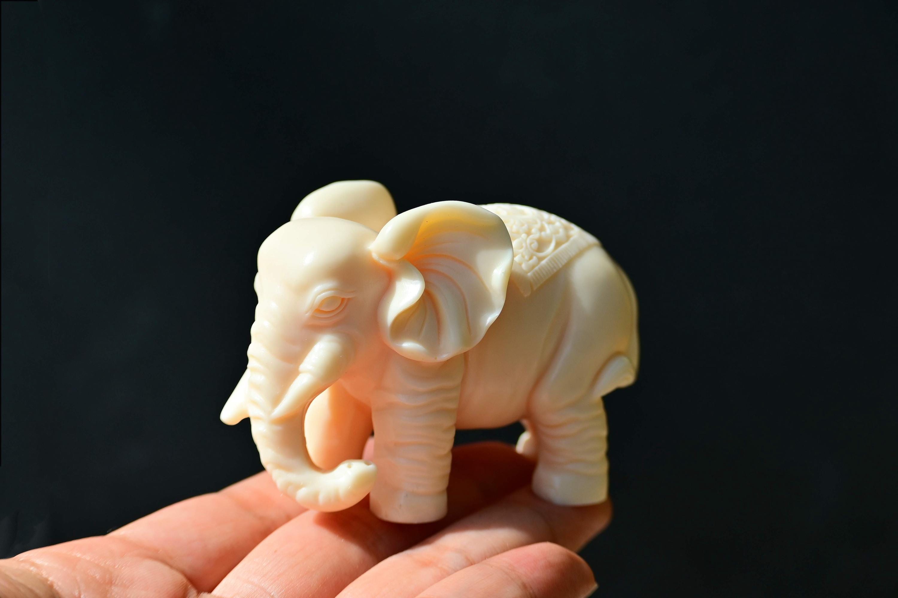 Tagua nut carving - Etsy 日本