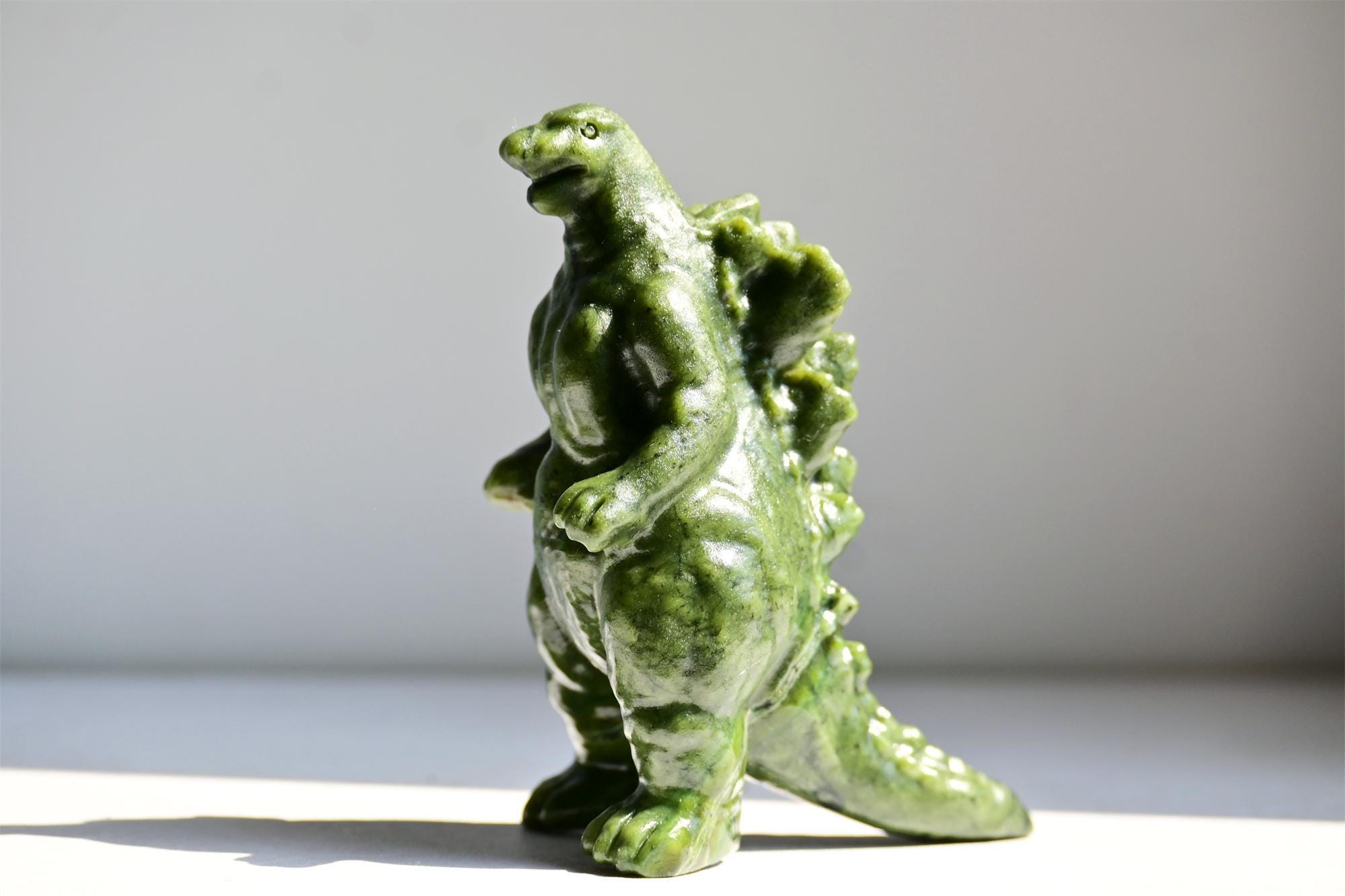 Godzilla carving - Etsy 日本
