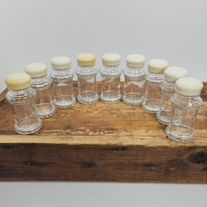 9 Glass Spice Jars with Off White Plastic Lids - Vintage -