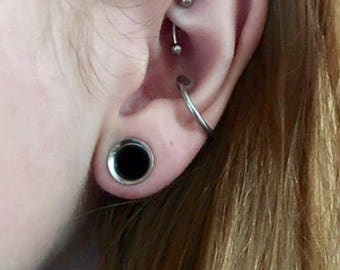 Surgical Stainless Steel Flesh Tunnels Single Flare 316L / Black O Rings - 10g 8g 6g 4g 2g 0g 00g 7/16" 1/2" 9/16" 5/8" 3/4" 7/8" 1"