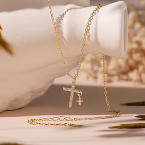 Diamond Cross Necklace,Christian Faith Necklace,Religious Jewelry,Dainty Cross Necklace,Sterling Silver Necklace,Mother&#39;s Day gifts,Her Gift