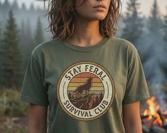 Bleiben wilde Shirt | Vintage Camping Graphic Tee | Komfort Farben Sommer Road Trip Geschenk