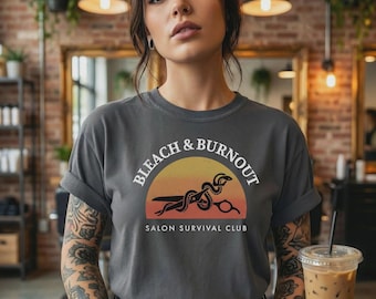 Haar Stylist Grafik T-Shirt | Edgy Kosmetikerin Hemd | Skelett Friseur Komfort Farben Geschenk