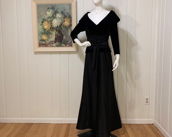 Tadashi Collection black ball gown velvet bodice evening gown black lace floral waist detail full length skirt black tie event dress