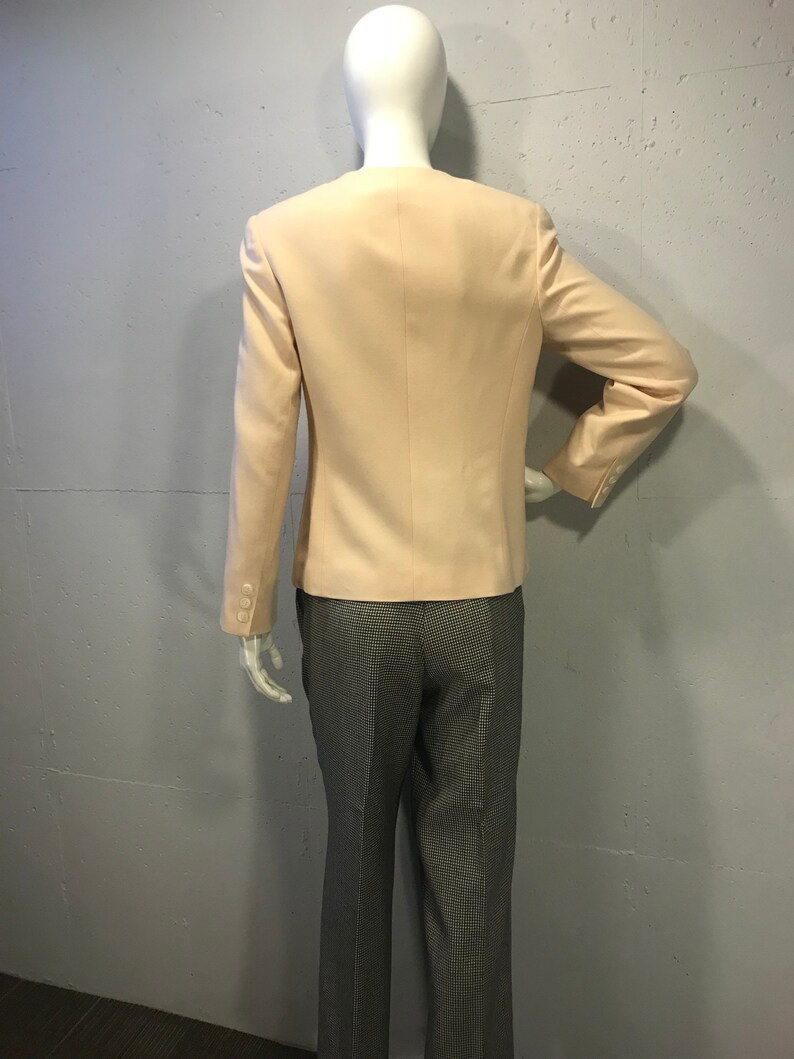 80s Talbots cream blazer Ivory scoop neck wool blazer country club pearl button jacket fitted lightweight cram blazer casual preppy