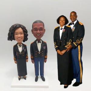 Custom soldier couple bobbleheads, custom bobbleheads as souvenirs, anniversary gifts for yourself, happy couple image,Valentine&#39;s Day Gifts