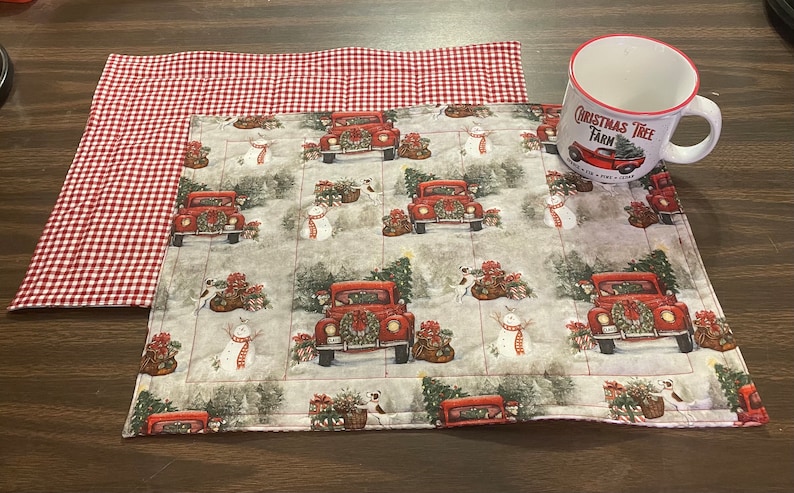 Red truck Christmas placemat image 2