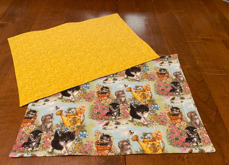 Playful kitten placemats image 2