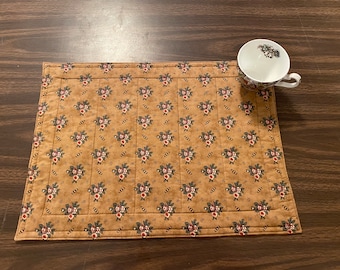 Vintage floral  placemat,neutral color placemat, rust colored placemat, classic floral placemat, tan placemat