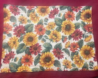 Reversible Sunflower Placemats, Autumn Farmhouse Table Decor, Thanksgiving Dining table