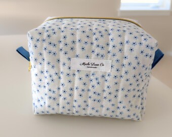 Quilted Makeup Bag with Pockets, Delicate Blue Floral Zipper Pouch, Boxy Square Large Plush Toiletry Bag, Cute Trendy Cosmetic Beauty Case