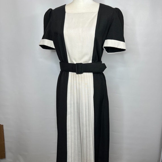 Vintage 70s Pleated Dress SZ 14 Sherbet Belted Cl… - image 1